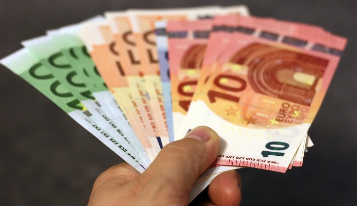 1 op 5 Nederlanders gaf tijdens zomervakantie meer geld uit dan gewenst