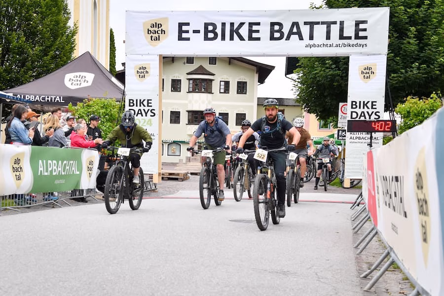 De e-Bike Battle in het Alpbachtal vindt plaats op 14 en 15 juni 2025. © Gabriela Grießenbock / TVB Alpbachtal