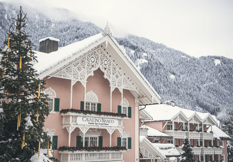 Beleef een heerlijke skivakantie met het hele gezin in het Cavallino Bianco Family Spa Grand Hotel. © Hannes Niederkofler / Cavallino Bianco Family Spa Grand Hotel