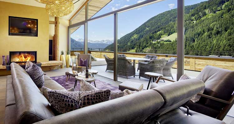 Het penthouse van Chalet Salena met uitzicht op het prachtige Gsiesertal © Michael Huber (Hotel Quelle Nature Spa Resort)