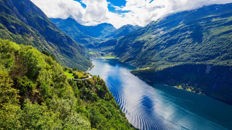 Verliefd op de Lofoten: cruise langs de mooiste natuur van Noorwegen