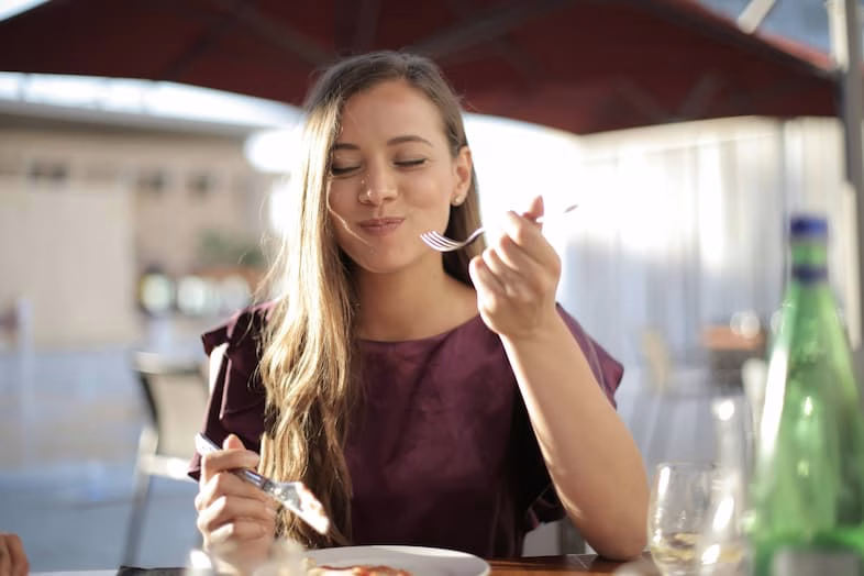 Ook op vakantie kun je in een handomdraai een lekkere, zelfgemaakte maaltijd op tafel zetten. © Pexels.com 