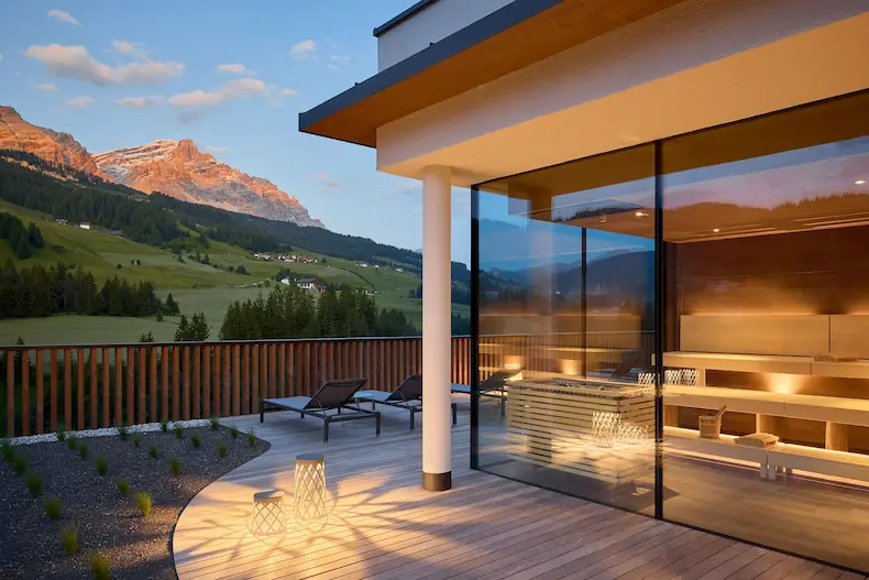 De rooftop wellness van Hotel Badia Hill is een heerlijke plek om te ontspannen. © Visciani Photography / Hotel Badia Hill