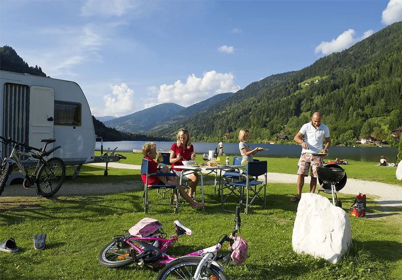 Camping aan de Afritzersee, een van de minder bekende meren in Karinthië © Franz Gerdl / Kärnten Werbung