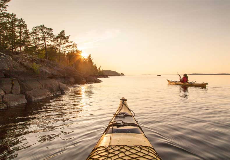 Met een kayak kun je de meren in Zuid-Finland verkennen. Je komt dan op plekken die anders onbereikbaar zijn.