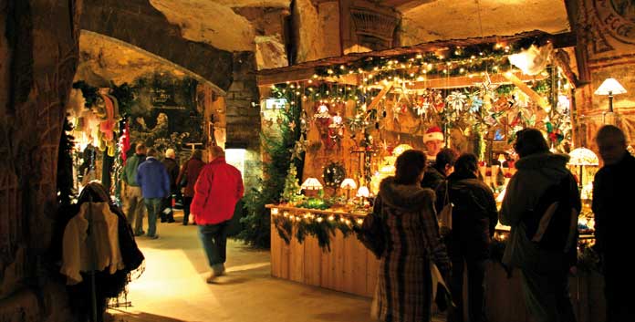 Ontdek de Fluweelengrot en de Kasteelruïne tijdens de kerstvakantie