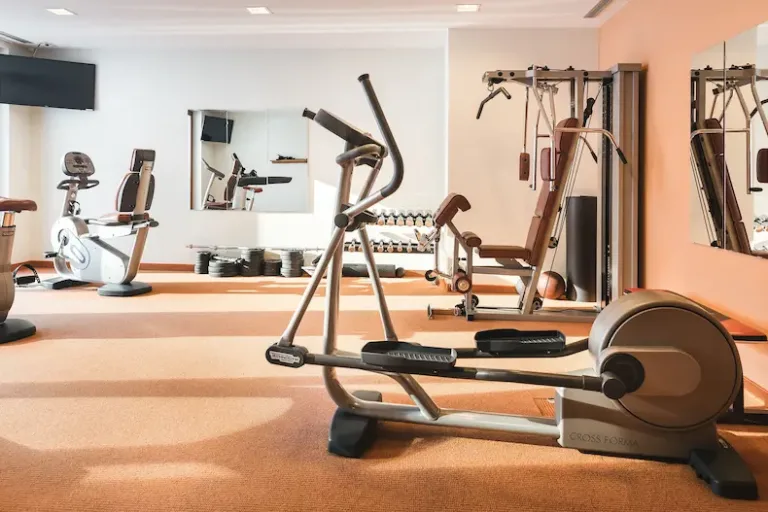 Als het even iets minder weer is, kun je in Hotel Klausnerhof in de fitnesszaal aan je conditie werken. © West Werbeagentur / Hotel Klausnerhof