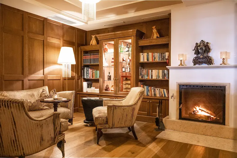 Lekker ontspannen en een boek lezen in de Havanna-lounge © West Werbeagentur / Hotel Klausnerhof