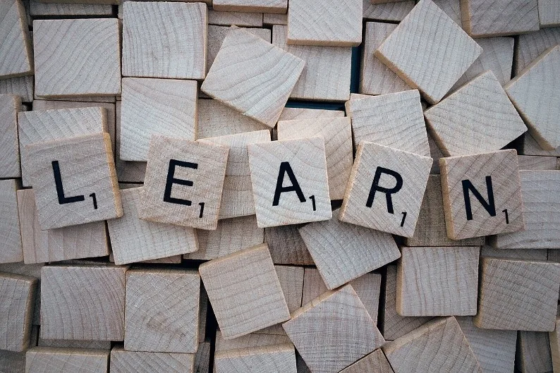 Scrabbleblokjes met learn