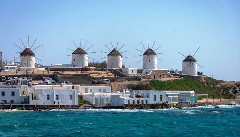 Ga jij op vakantie naar de Griekse eilanden? Bezoek op Mykonos de wereldberoemde molens © Spalla67-Pixabay