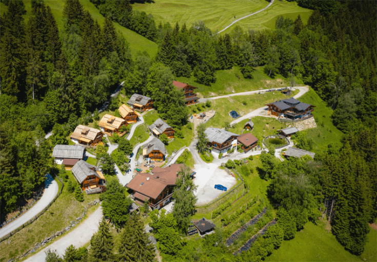 Naturdorf Oberkühnreit is een kleinschalig, charmant chaletdorp in Neukirchen am Großvenediger in het Salzburgerland © Daniel Kogler