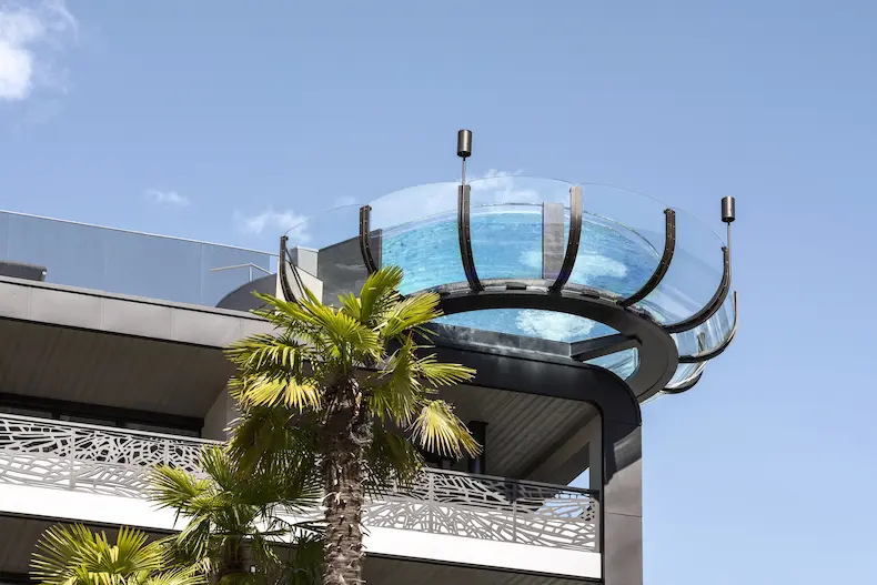 Het Quellenhof Luxury Resort Passeier hotel heeft een opvallende infinitypool. © Quellenhof Luxury Resort Passeier