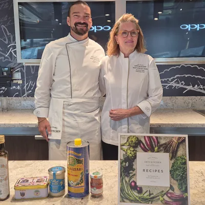 Culinary Arts Kitchen: Kookworkshops en de beste culinaire adresjes ontdekken met chefs van Regent Seven Seas Cruises