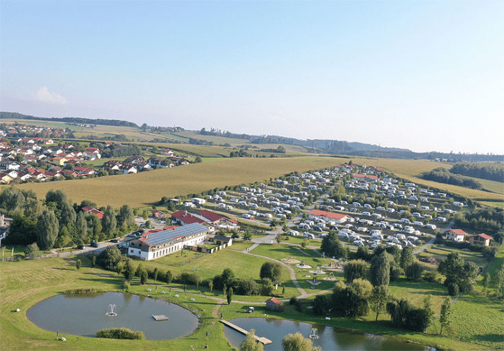 In de herfst ‘glampen’ in campingresort Vital Camp Bayerbach