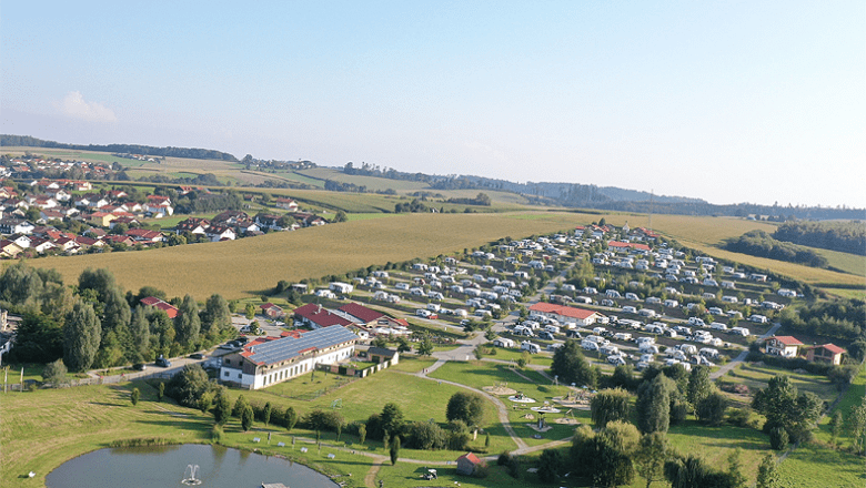 In de herfst ‘glampen’ in campingresort Vital Camp Bayerbach