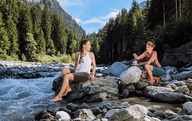 Even genieten van een korte pauze tijdens een wandeling door het Habachtal. © Wildkogel-Arena Neukirchen & Bramberg